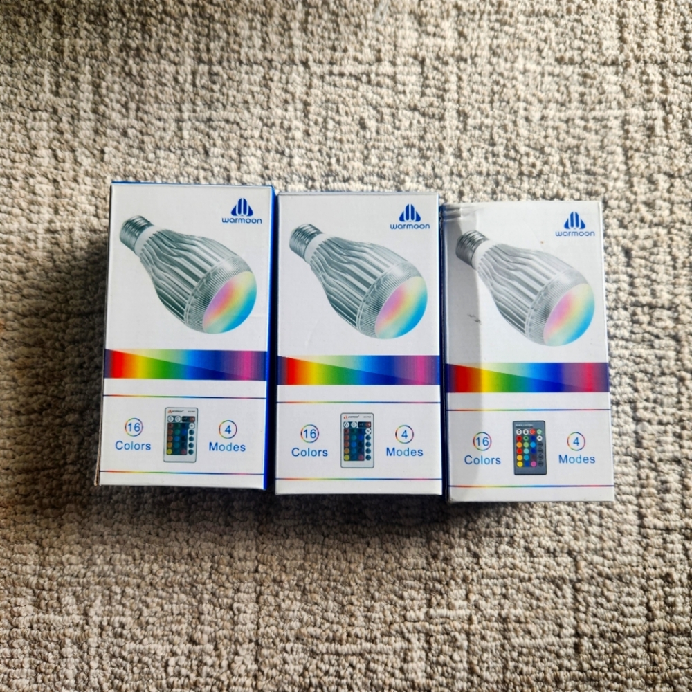 Warmoon Color-Changing LED Bulbs (3 Bulbs) - Picture 1 of 9